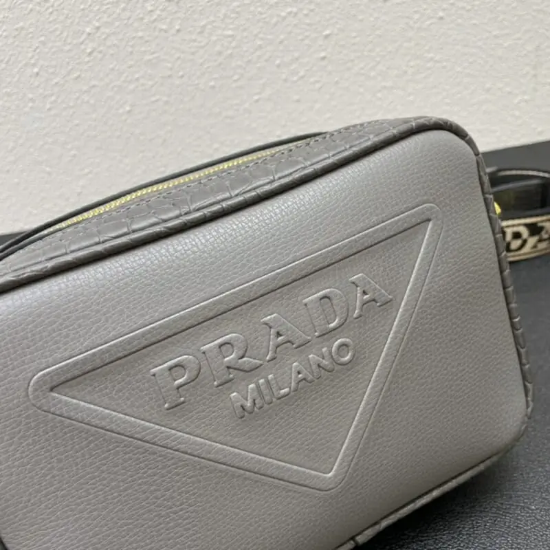 prada aaa qualite mini sac a main pour femme s_123b7b33